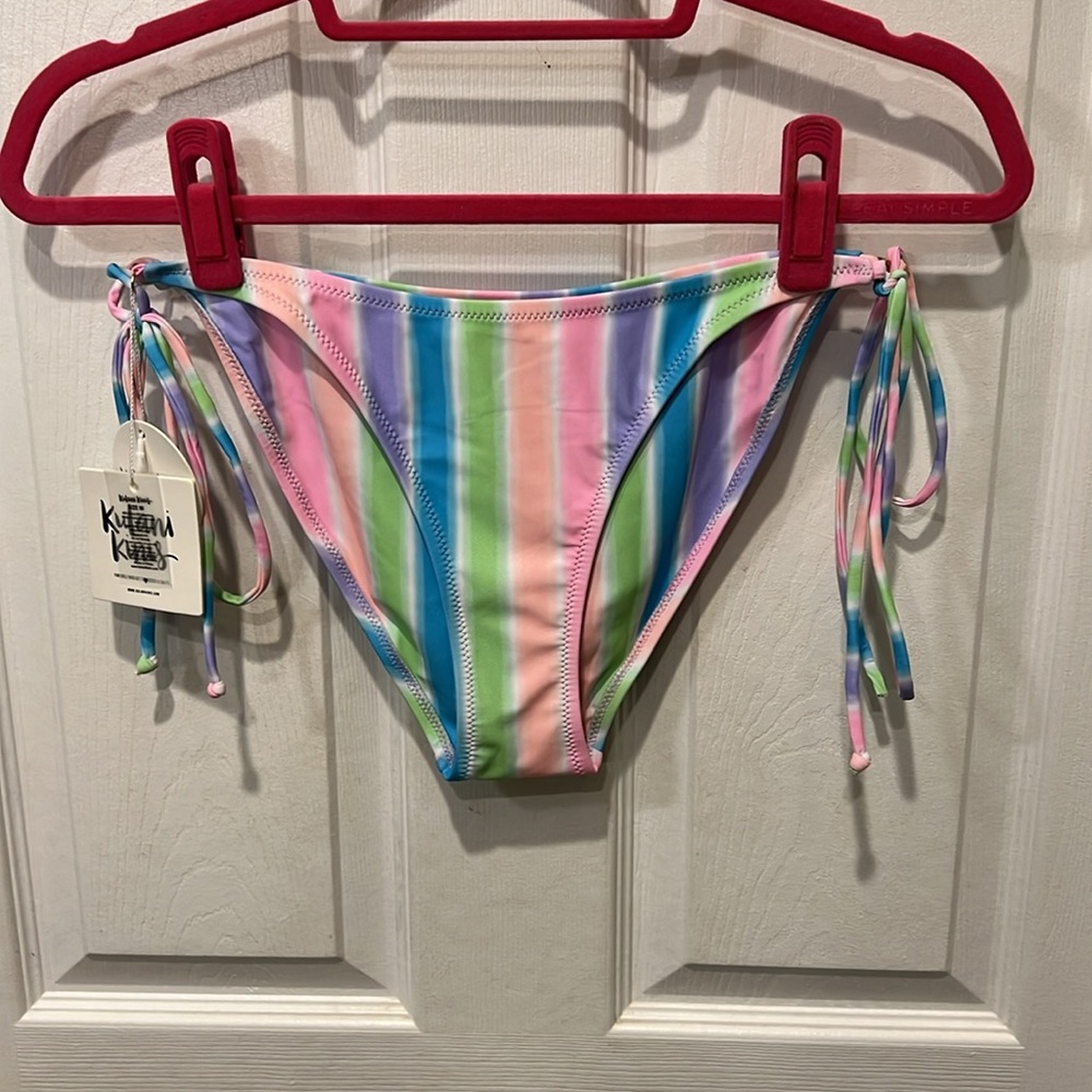 NWT Kulani Kinis Fun Full Coverage Tie Side Bikini Bottom in Fairy Floss Color! - Picture 3 of 8